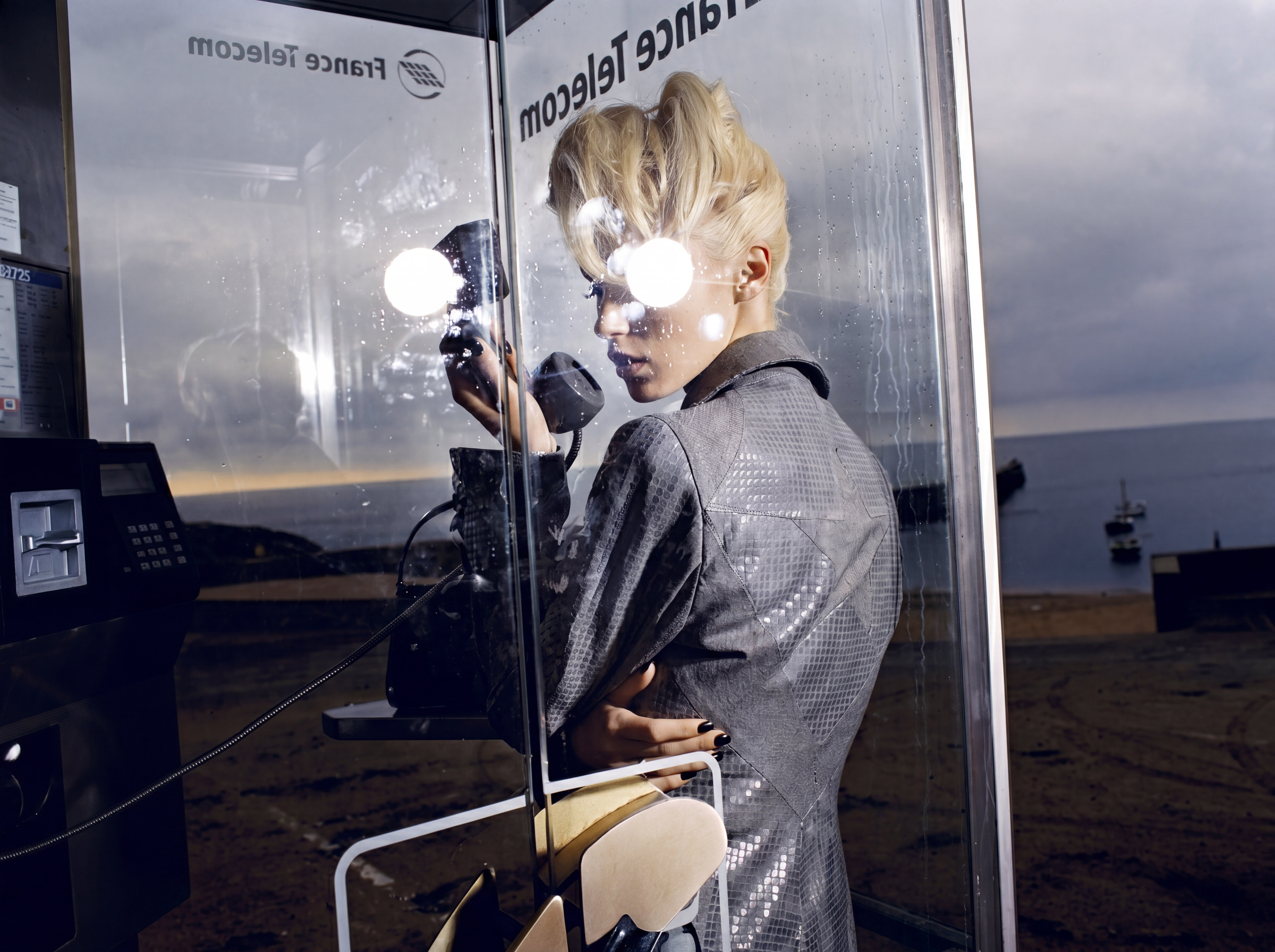 Phone Booth – Editorial